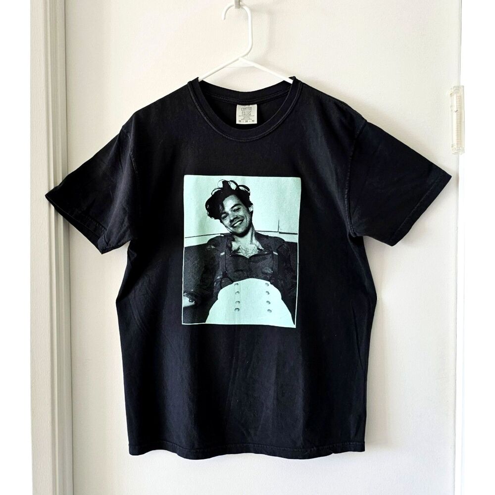 Harry Styles Love on Tour 2021 Black Cotton Unisex T Shirt Size S/M